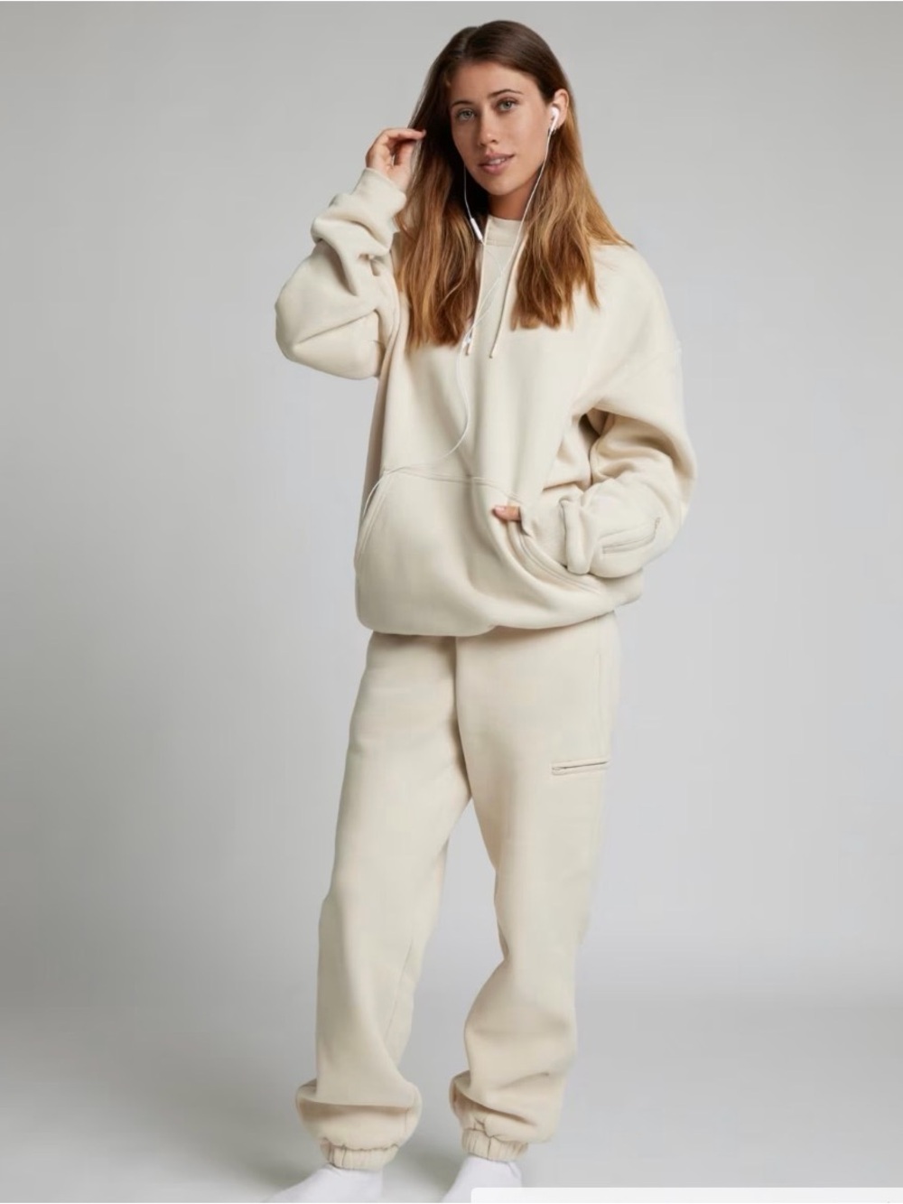 Comfrt Brand - Women's Cream Fleece Jogger Pants Bone Small